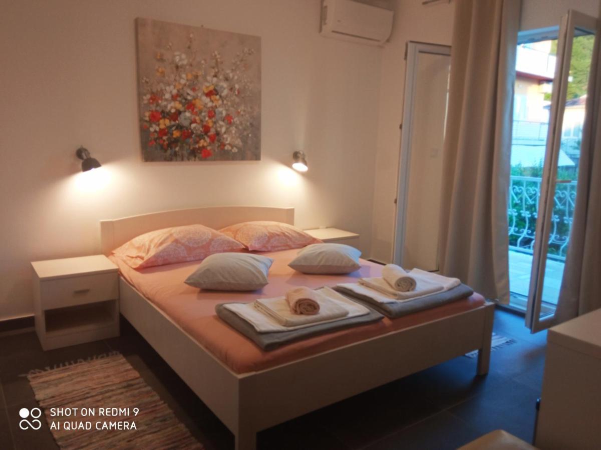 Guesthouse Kod Irene Gradac  Exterior foto